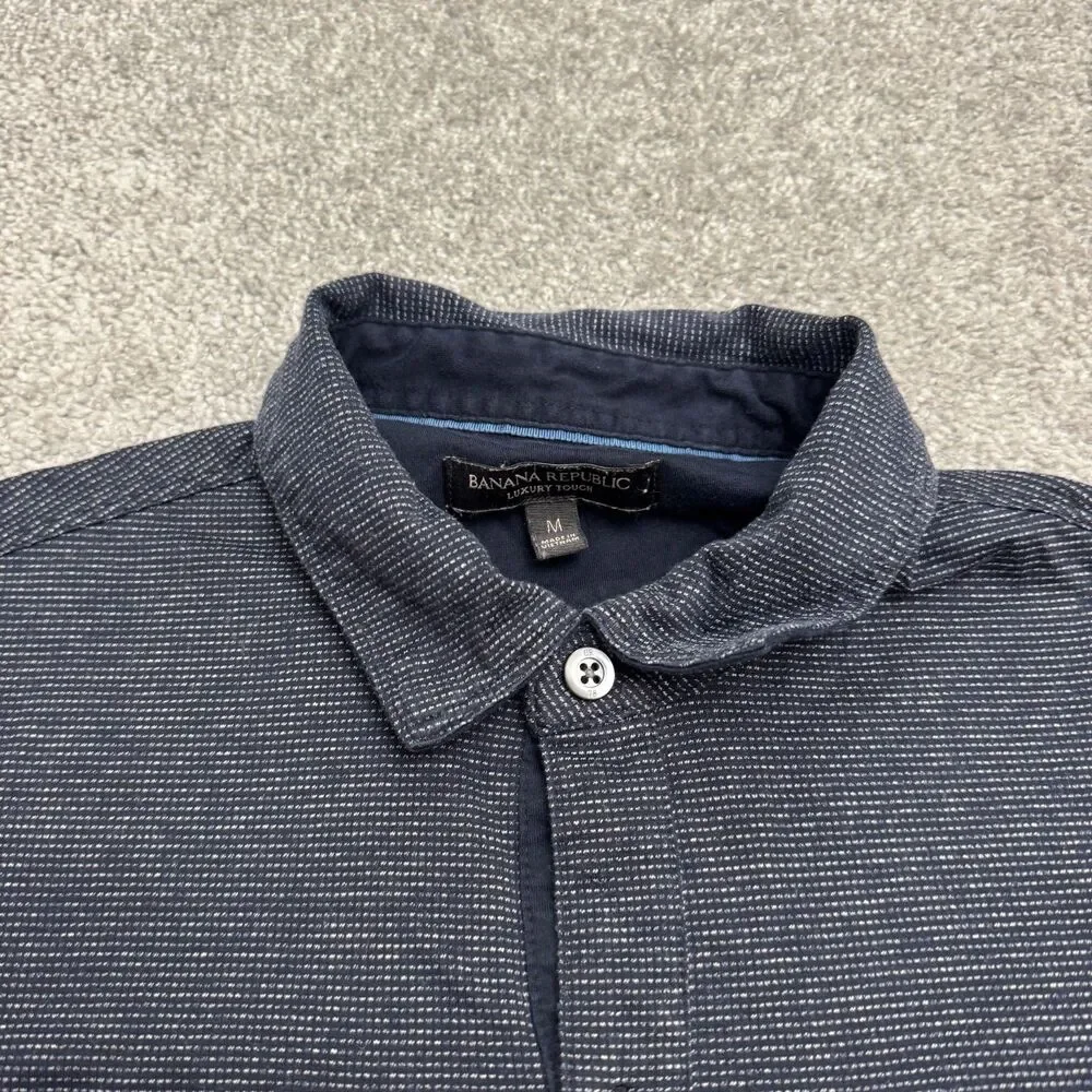 Banana Republic Luxury Touch Button Down Shirt Mens Medium Blue Jacquard Knit